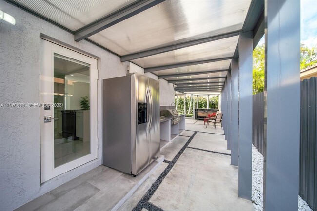 Building Photo - 3436 SW 88th Pl