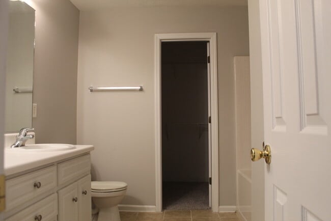 Building Photo - Columbia County Fort Grodon Attached home with Garage