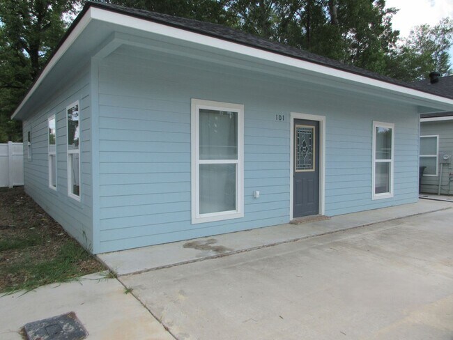 Building Photo - 101 Lacey Eden Ln