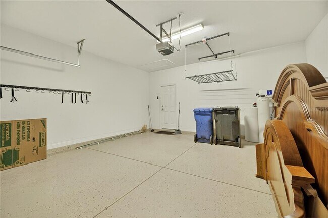 Building Photo - 11648 Palmetto Pine St