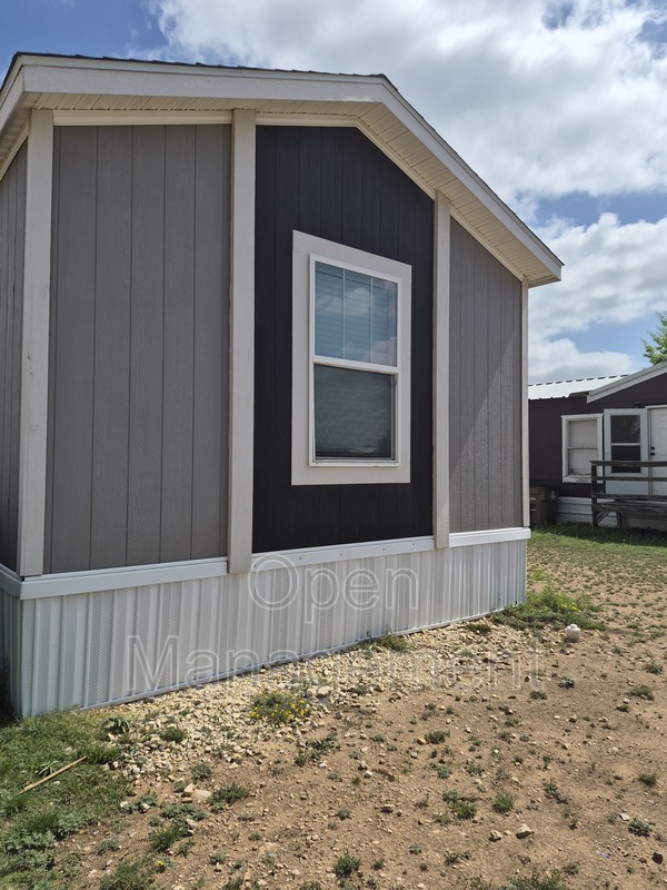 Building Photo - 3300 Voight Blvd