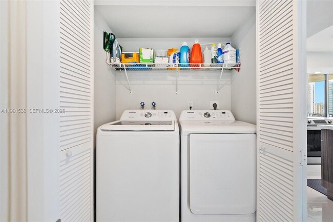 Building Photo - 3600 Mystic Pointe Dr