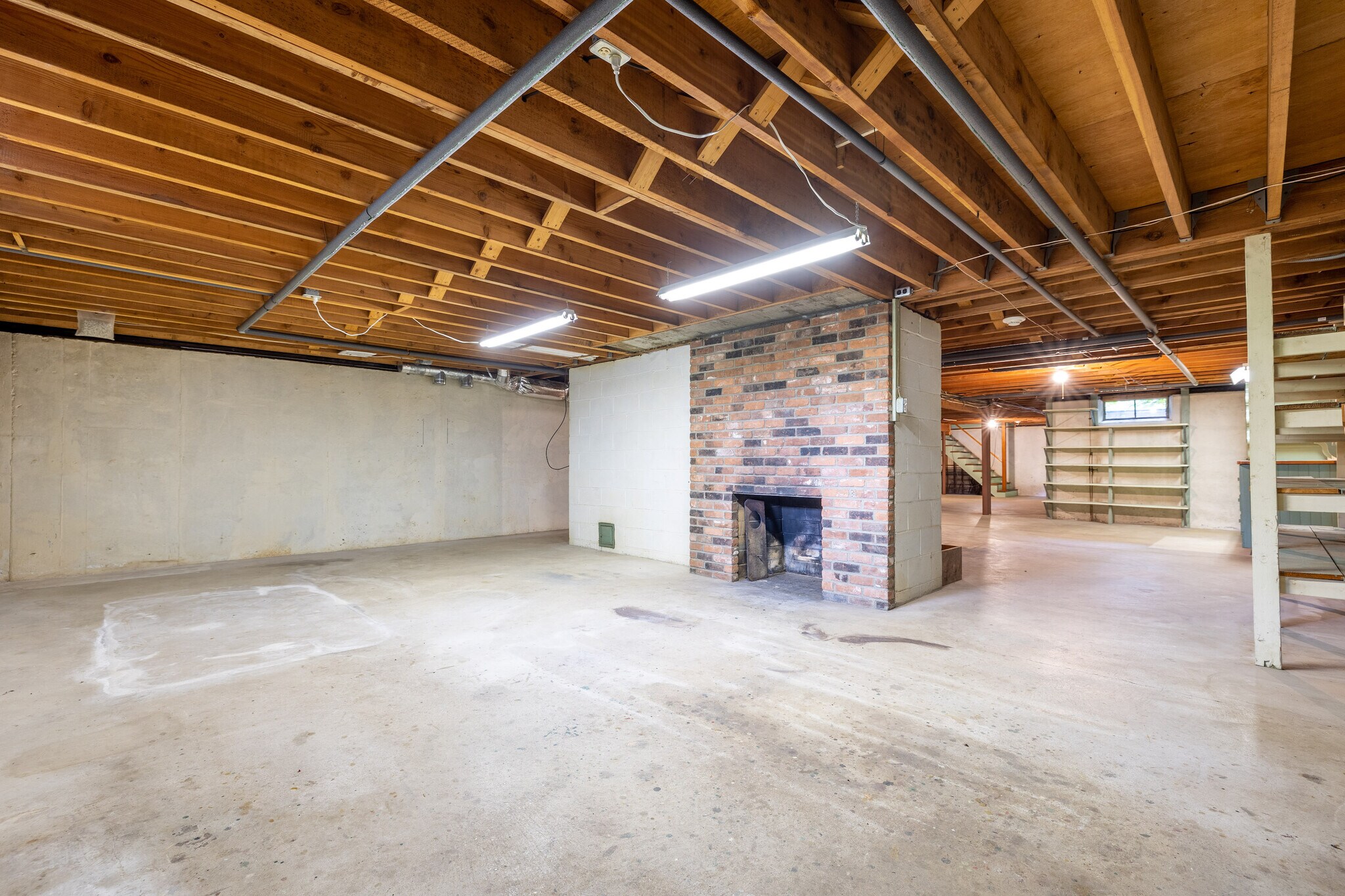 Building Photo - 171 Silver St
