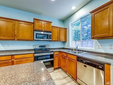 Building Photo - 1297 Koda Cir SE