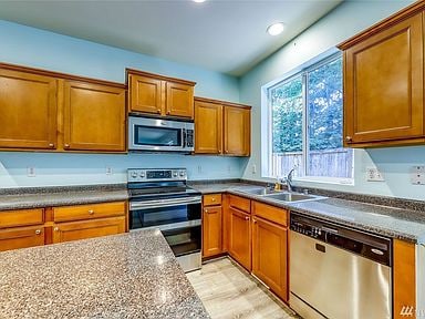 Building Photo - 1297 Koda Cir SE