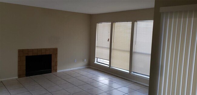 Building Photo - 6633 W Airport Blvd