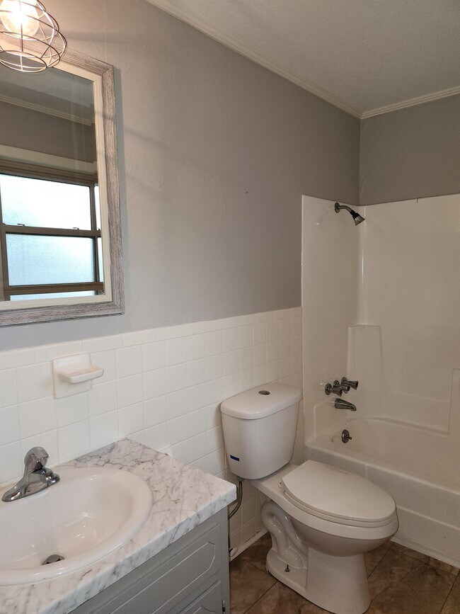 Building Photo - 5505 Mark St