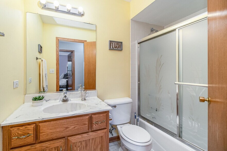 Building Photo - 8057 Mason Ln