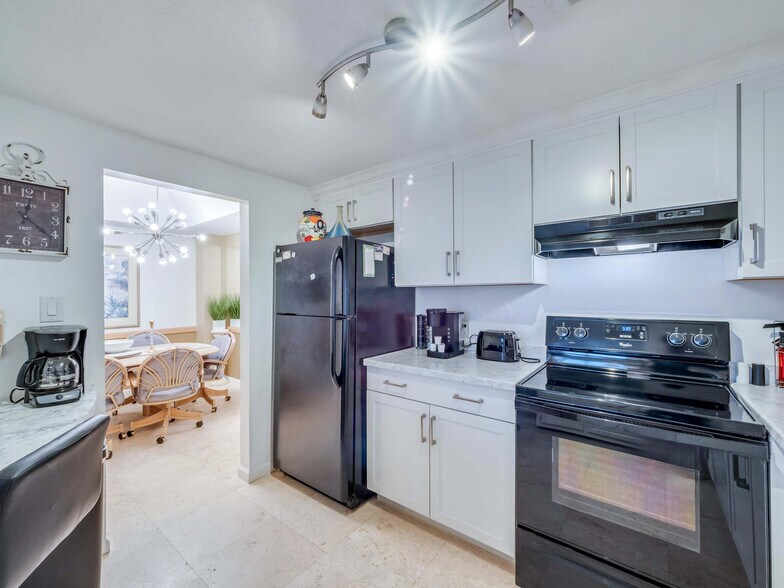 Building Photo - 100 Moss Ridge