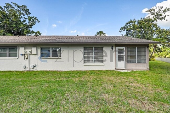 Building Photo - 1624 Whitehead Dr