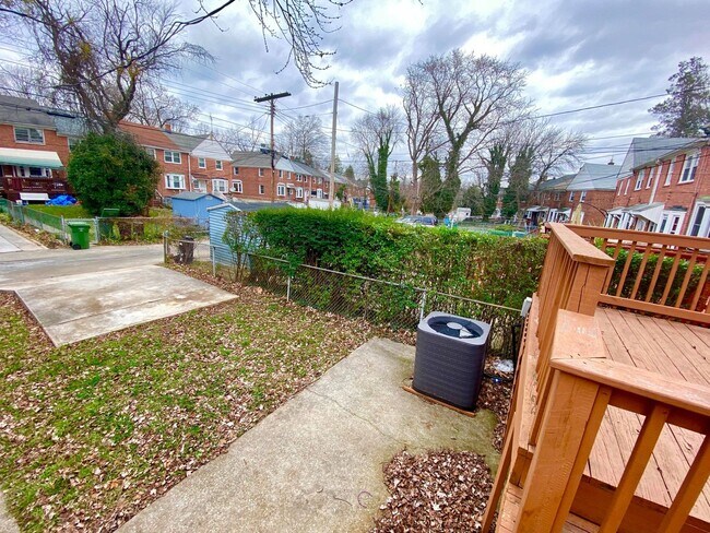 Building Photo - Charming 3BR/2BA Townhome in Stonewood, MD!
