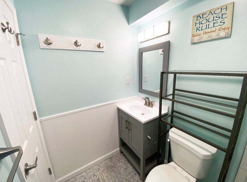 Building Photo - 504 Robin Dr