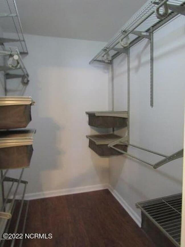 Building Photo - Welcome to Horse Creek Farms!