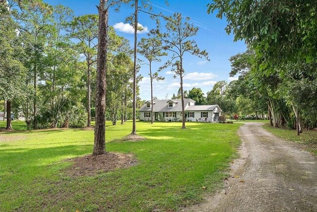 Building Photo - 11828 171st Ln N