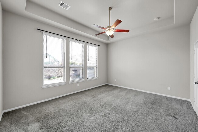 Building Photo - 2807 Jehlon Ln