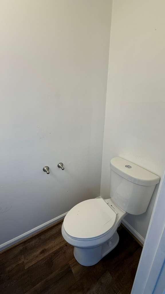 Building Photo - 1029 Aztec Dr