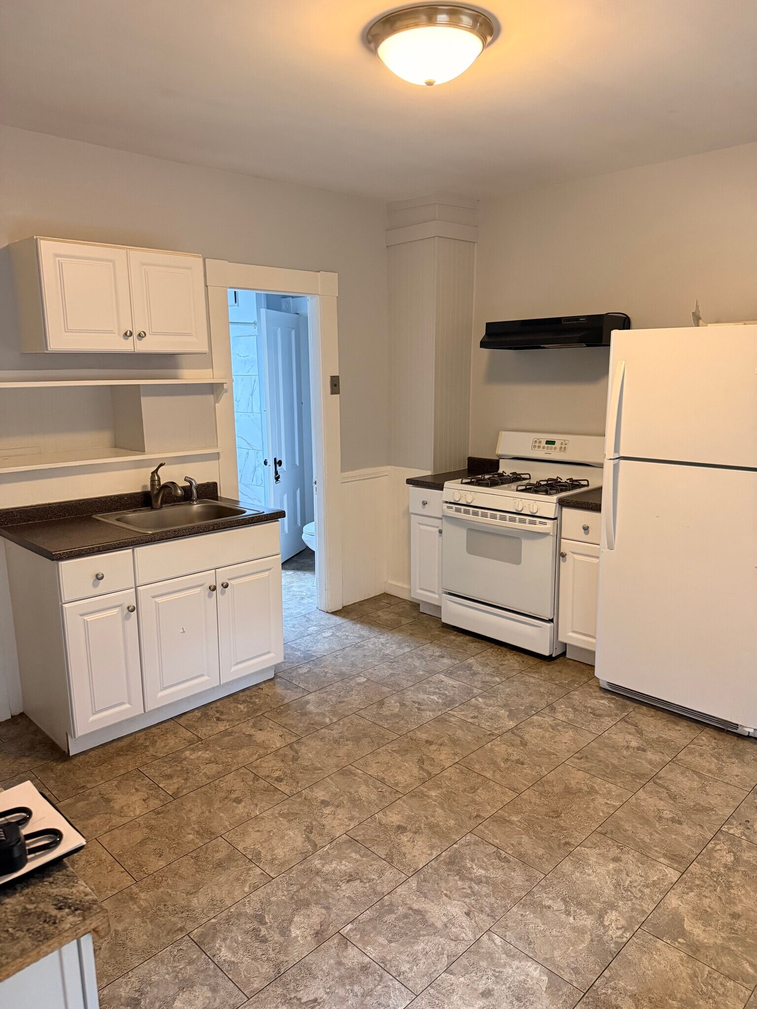 Kitchen - 15 Hayden St