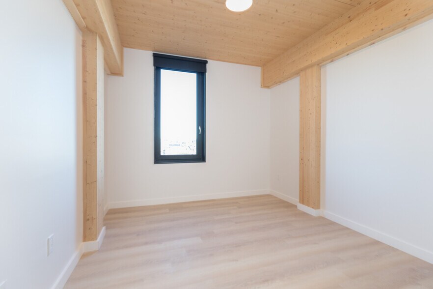 Building Photo - 29 Lenox St