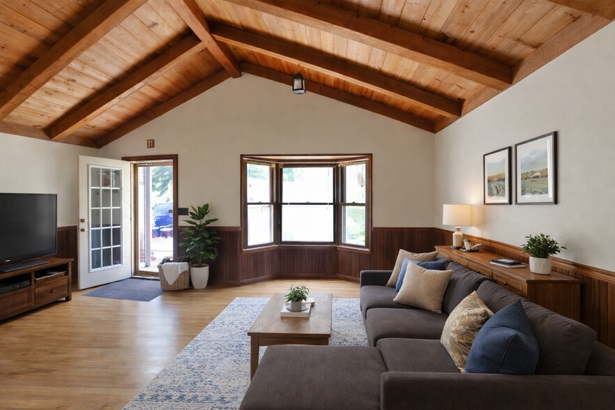 Building Photo - 1468 Carroll Ave