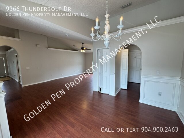 Building Photo - 9366 Thunderbolt Dr