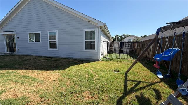 Building Photo - 621 Quail Mdws Dr