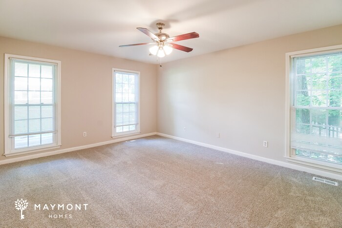 Building Photo - 1748 King James Dr