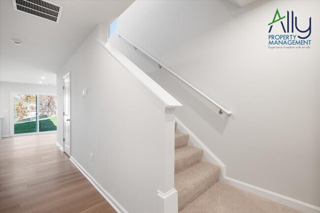 Building Photo - 54 Sophie Kathryn Dr