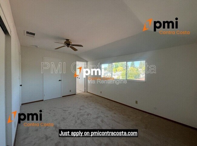 Building Photo - 2850 St Denis Dr