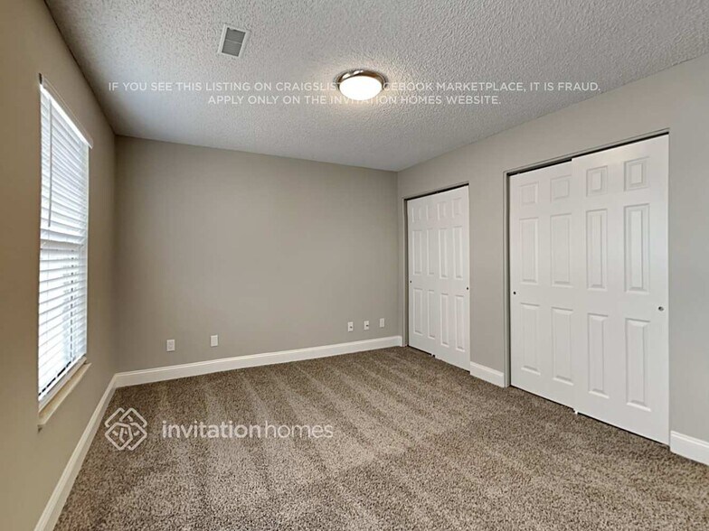 Building Photo - 4060 Charro Dr