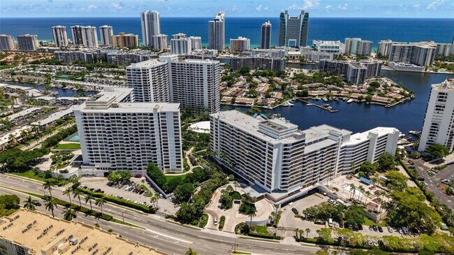 Building Photo - 500 Three Islands Boulevard