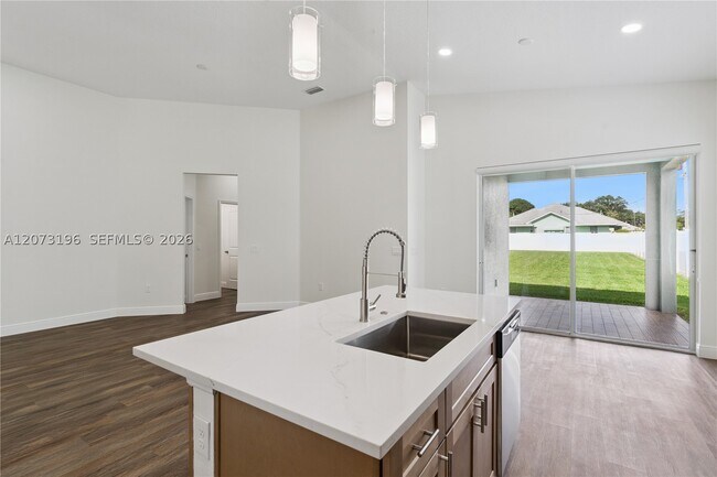 Building Photo - 1296 Moselle Ave