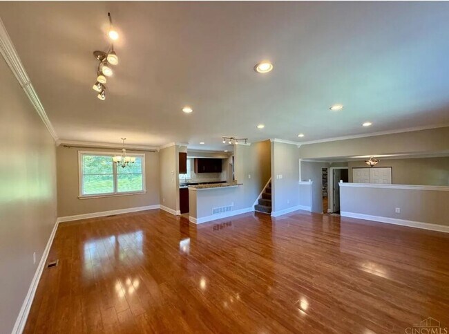 Building Photo - 6862 N Windwood Dr