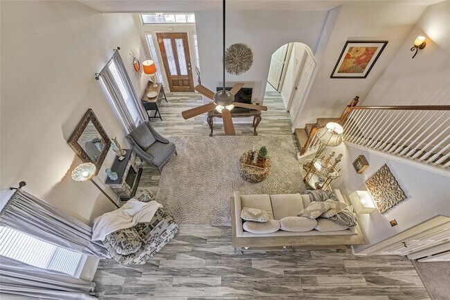 Building Photo - 21519 Falvel Sunrise Ct