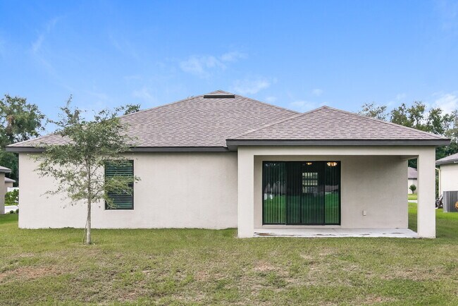 Building Photo - 6543 Redbay Dr