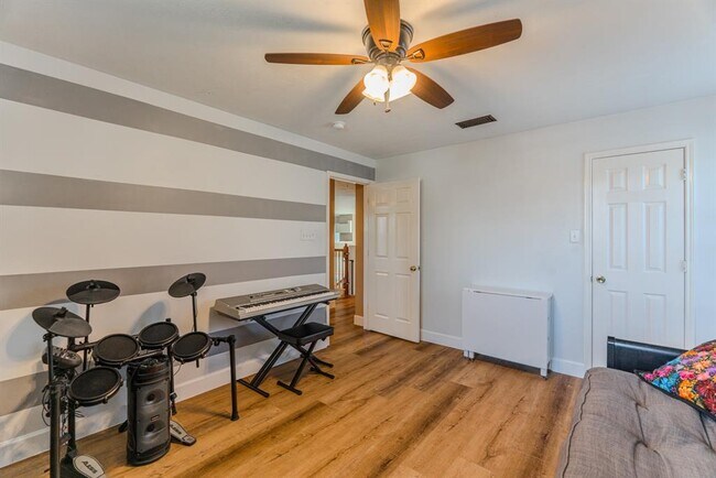Building Photo - 8303 Hayden Cove Dr