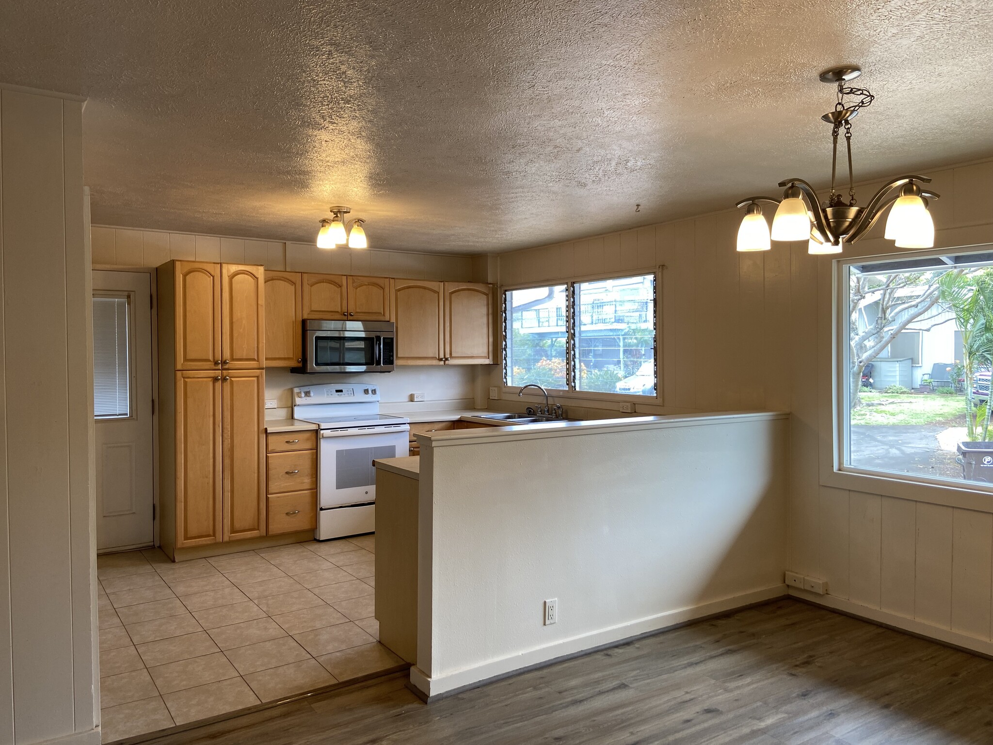 Kitchen - 2842 Old Haleakala Hwy