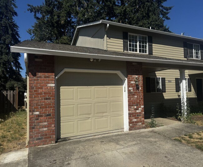 Building Photo - 4192 Sunnyview Rd NE