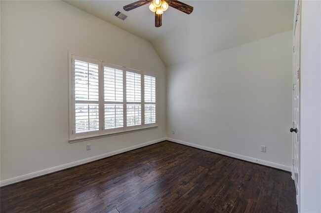 Building Photo - 25642 Luna Vista Dr