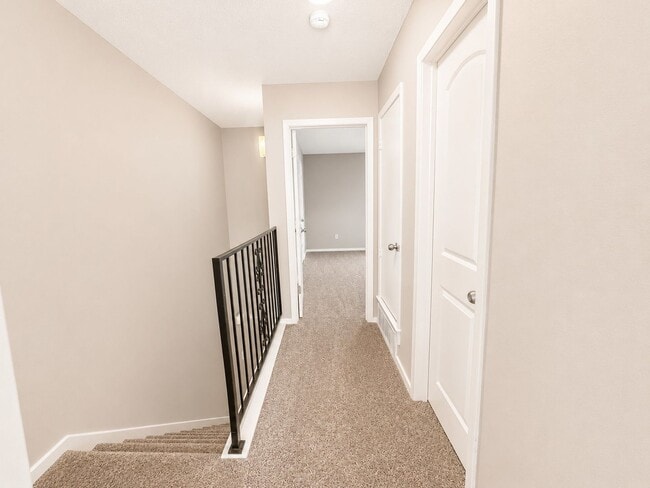 Building Photo - 509 S Beverly St