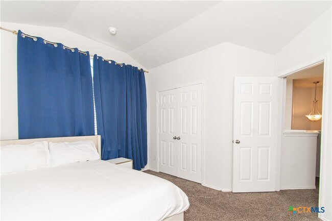 Building Photo - 3905 Anvil Range Rd