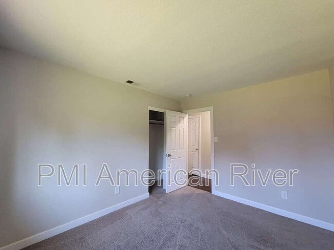 Building Photo - 8924 Sutters Gold Dr