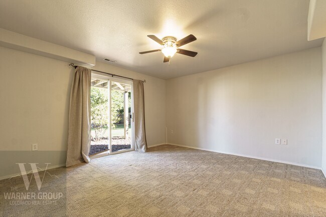 Building Photo - 9631 Stoneglen Dr