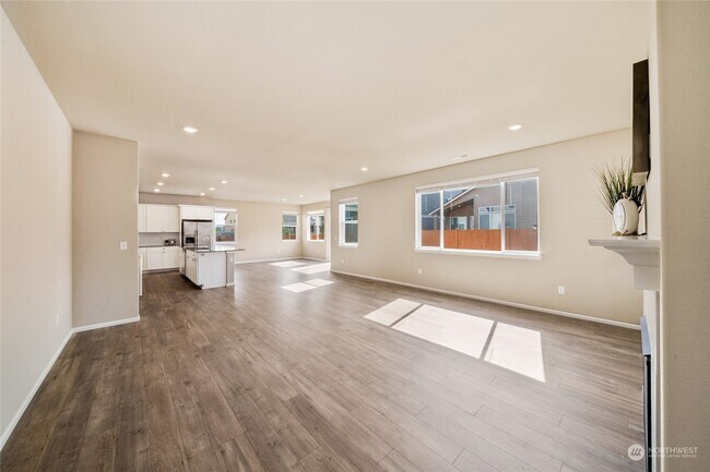 Building Photo - 2808 14th Ave NW
