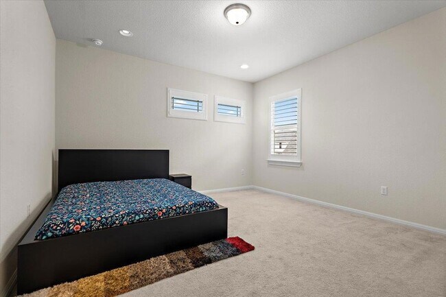 Building Photo - 9033 Rattlesnake Trail