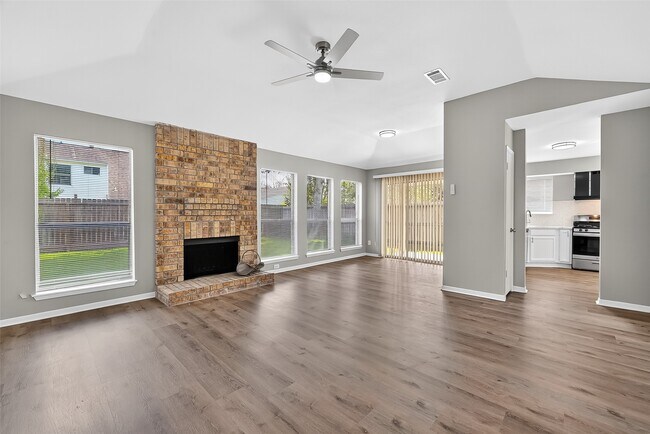 Primary Photo - 3111 Timber View Dr