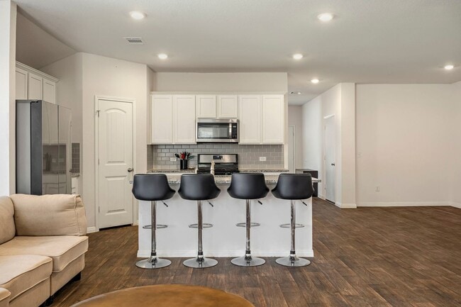 Building Photo - 19601 Abigail Fillmore Rd