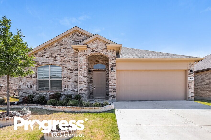 Primary Photo - 9132 Golden Hollow Ln