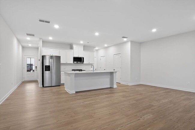 Building Photo - 1731 Harper Lily Ln