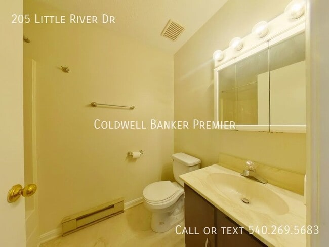 Building Photo - 205 Little River Dr