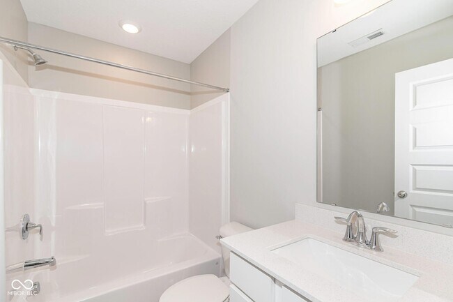 Building Photo - 8238 Bostic Dr